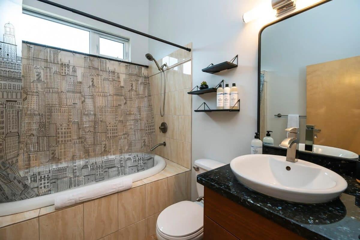 Nn - The Flame - Downtown 1-Bed 2-Bath Villa Whitehorse Bagian luar foto