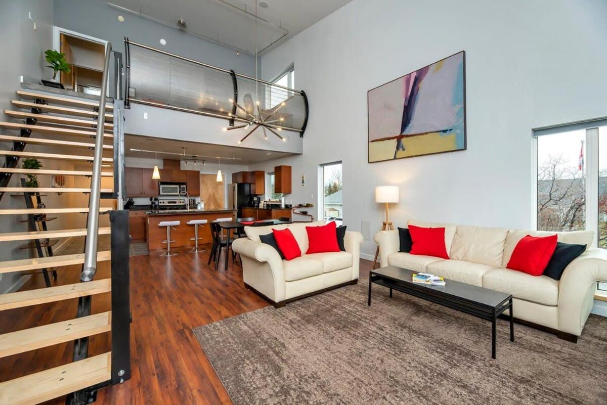 Nn - The Flame - Downtown 1-Bed 2-Bath Villa Whitehorse Bagian luar foto