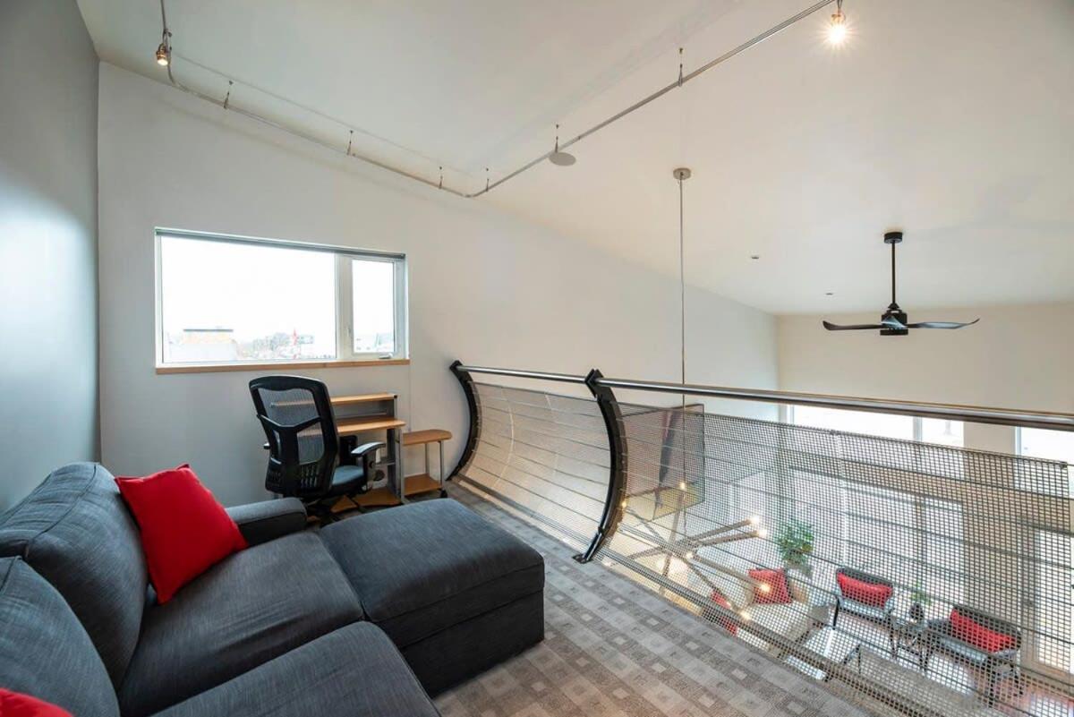 Nn - The Flame - Downtown 1-Bed 2-Bath Villa Whitehorse Bagian luar foto