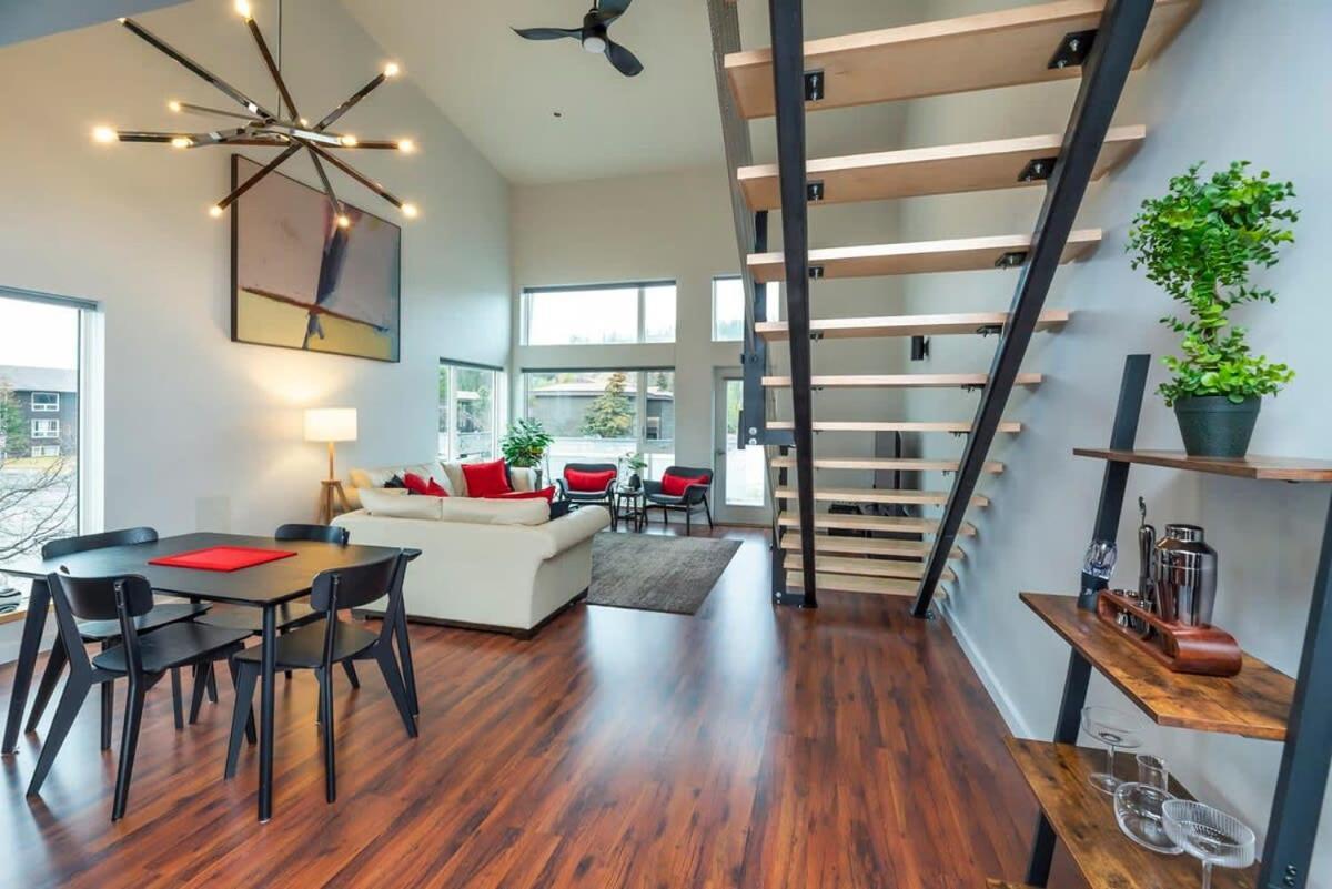 Nn - The Flame - Downtown 1-Bed 2-Bath Villa Whitehorse Bagian luar foto