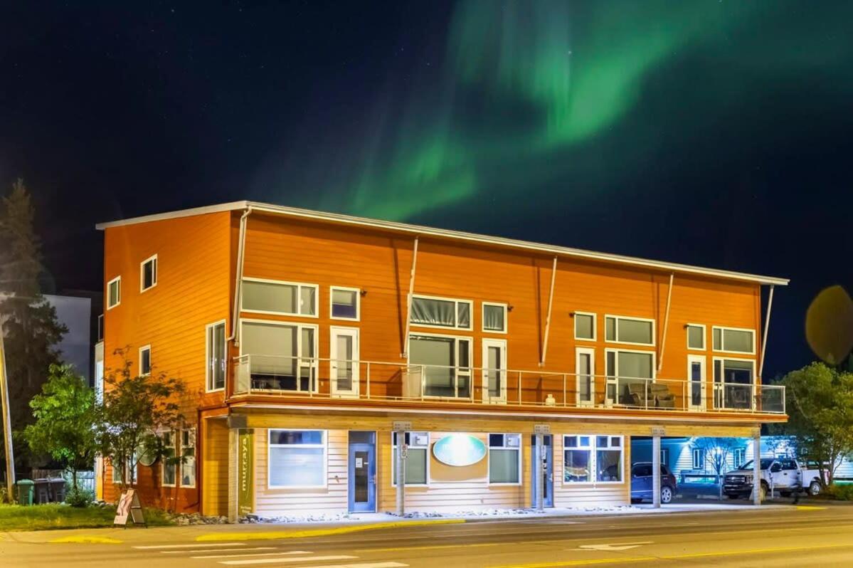 Nn - The Flame - Downtown 1-Bed 2-Bath Villa Whitehorse Bagian luar foto